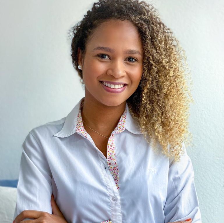 Deliane Moraes 